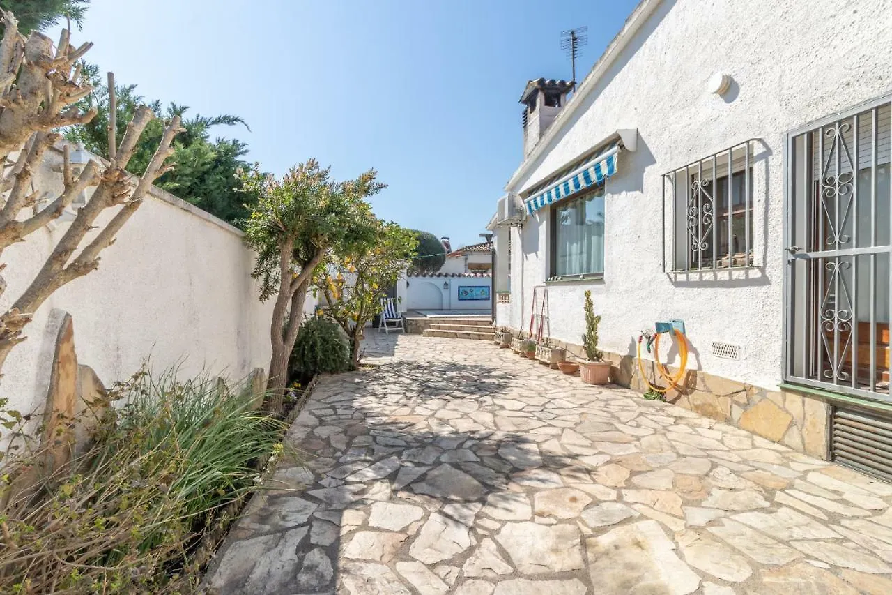 Goldhome - Requesens Empuriabrava 0*,  Spain